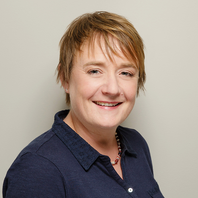 Kirsty’s professional headshot